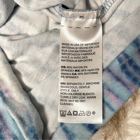 Chico’s Tie Front Tie-Dye tee - Picture 9 of 10